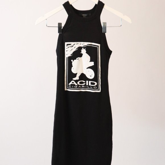 Forever 21 Dresses & Skirts - Black halter tshirt dress